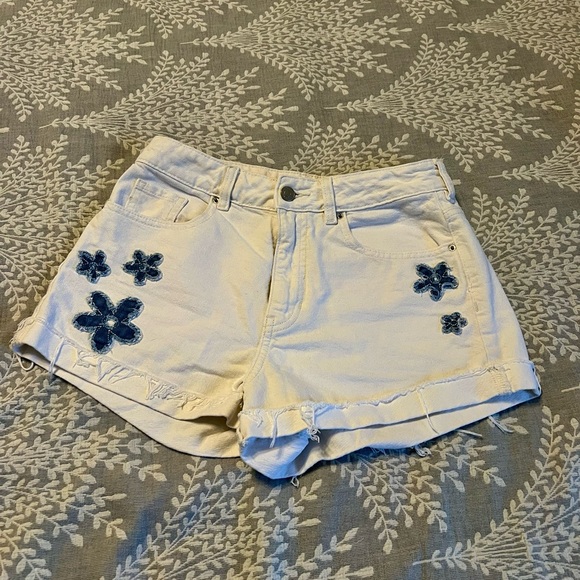 PacSun White Floral Mom Shorts Size 26 - Picture 2 of 7